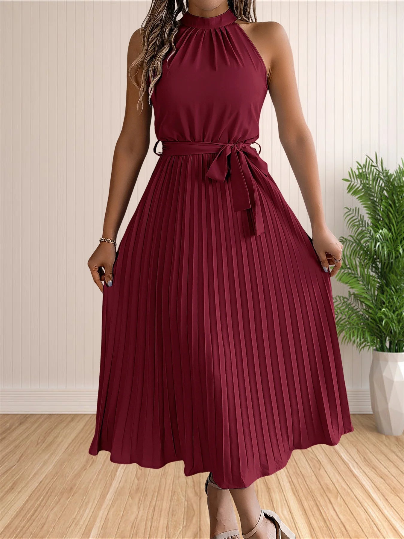 Women's 2024 Sleeveless Halter Neck Pleated